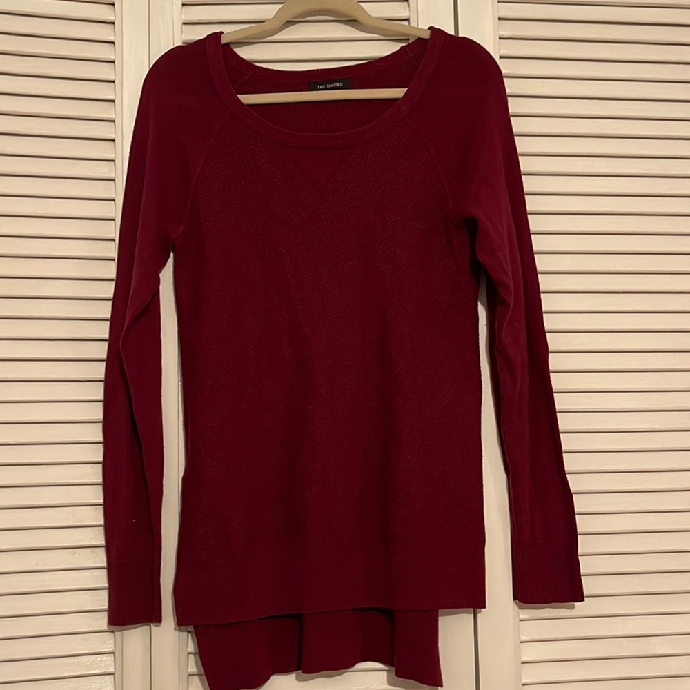 Maroon sweater